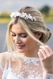 24 Best Bridal and Wedding Hair Accessories