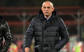 Las paradas de alessandro caparco, portero del csms iasi, le hizo la vida imposible a los delanteros del cluj en el partido de este fin de semana. Csms IaÈi A Primit Oferte Pentru Doi Dintre Cei Mai ImportanÈi JucÄtori ReacÈia Lui Florin Prunea Prosport
