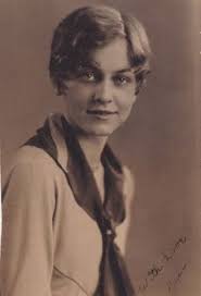 Nancy Ann Harkey Lovall (1911-1994): homenaje de Find a Grave