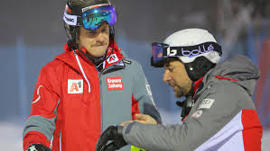 Einfach zu dem stehen, wass ma is und was ma sagt oder tut und des mocht da manni 👏🏼👏. Er Ist Unberechenbar Kuschelt Papa Feller Hier Die Slalom Krise Weg Krone At