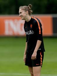 Instagram @ viviannemiedema 6 miedema is close to her brother lars, who plays for fc den bosch credit: Vivianne Miedema On Twitter Back At It Oranjevrouwen