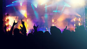 A opitz barbi videókat természetesen megnézheted online is itt az oldalon. Orulet Mennyit Haknizott Ossze Tavaly Opitz Barbi Es Der Heni Penzcentrum