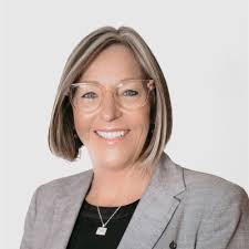 Billy is ready for his new and very important role as the CEO of Cuddles  whilst Mum starts her new role with Employment Hero this week! 🐶