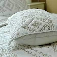 We don't know when or if this item will be back in stock. King Size 100 Cotton White Artisan De Luxe Bedding Quilt Duvet Cover Embroidery Quilting By 2pcs Pillowcase 234x269cm 50x70cm Bedding Gifts Bedding And Bath Setsbedding Duvet Aliexpress