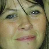 Beth Schofield's Instagram, Twitter & Facebook