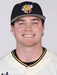 Sam Slevin's Instagram, Twitter & Facebook