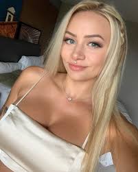 Kimberly Gerry's Instagram, Twitter & Facebook