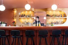 Chef Elliott Moss addresses questions about his role at restaurants