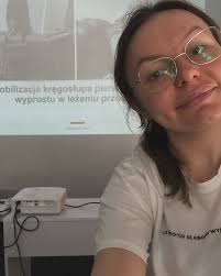 Jestem aktualnie w Krakowie, od 8:00 zaczęłam drugi dzień uczestnictwa w  drugim module kursu Kompleksowa Integracja Strukturalna. Zaskakująco- to  szkolenie pokazuje mi jak do tej pory już dużo wiem. To mnie cieszy!