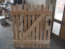 Gartentor Selber Bauen Von Gartentor Aus Holz Bauen Gartentore Holz Gartentor Gartentor Holz Selber Bauen