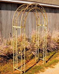 With shapes intertwining and connecting you can be sure that your rug will be a showstopper. Wrought Iron Round Top Garden Trellis Double Arches 60