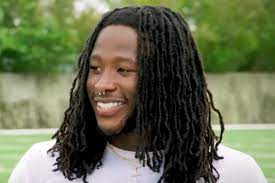 Check out our alvin kamara selection for the very best in unique or custom, handmade pieces from our shops. Saints Rb Alvin Kamara Skips Practice Reportedly Wants A New Deal Sportzbonanza