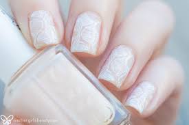 Zum abschluss feilen sie den. Hochzeits Nageldesign Fur Kurze Nagel Another Girl S Beautycase