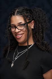 Any recommendations for a photographer for photo shoot? Thanks in adavance! 