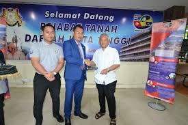 Dalam bahasa tanah, istilah tiada disebut sebagai nil. Ptj On Twitter Program Menyantuni Pembayar Cukai Tanah Di Pejabat Tanah Daerah Johor Bahru Cenderahati Disampaikan Khas Daripada Yang Berhormat Dato Haji Mohammed Ridha Bin Dato Haji Abd Kadir Pengarah Tanah Dan