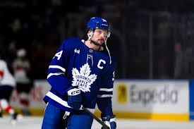 Maple Leafs fans turn on Auston Matthews in ugly playoff loss - Yahoo Sports