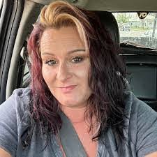 Celia Barr's Instagram, Twitter & Facebook