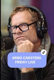 Arno Carstens Sings David Bowie's 'Let’s Dance' Live