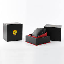 Fitted with a black and red tire effect rubber strap. Scuderia Ferrari 0830647 Watch Speedracer