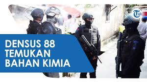 Lowongan kerja di cianjur mei 2021 temukan loker terbaru yang sesuai . Wanita Bercadar Melawan Densus 88 Saat Diamankan Awas Kalau Tak Terbukti Apa Buktinya Saya Bawa Bom Halaman 2 Tribun Cirebon