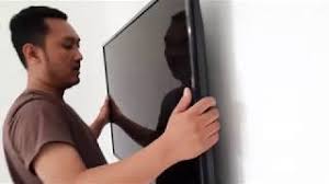 Kali ini tim news indotrading akan membahas mengenai cara pasang bracket tv yang mudah dan efisien. Cara Pasang Bracket Tv Sam Satriani Thewikihow
