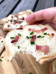 Superschnelle Flammkuchen Toasts Kochtheke Rezept Fingerfood Rezepte Rezepte Essen