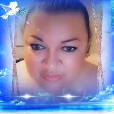 Carol Cantu's Instagram, Twitter & Facebook