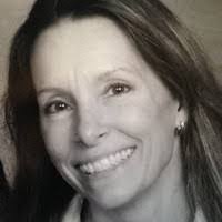 Laurie Tarr's Instagram, Twitter & Facebook