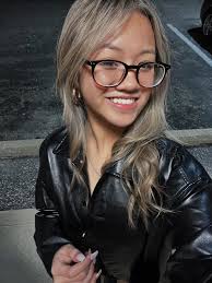 Hello mamas ! my name is jackie pham im a 21 year old mother just looking  for a job. i have plenty of experience with babysitting , ive always been  the oldest