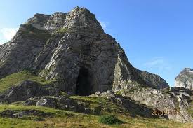 Træna, kommune i nordland fylke, på helgelandskysten omkring polarsirkelen, helt ytterst ut mot træna består av i alt 477 øyer, holmer og skjær, de aller fleste svært små, og bare to, sanna og. Traena Municipality 2021 Best Of Traena Municipality Tourism Tripadvisor