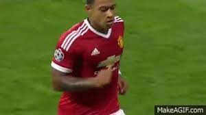 Browse latest funny, amazing,cool, lol, cute,reaction gifs and animated pictures! Memphis Depay Whip Nae Nae Celebration Vs Club Brugge On Make A Gif