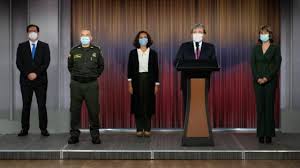 El ministro de defensa, carlos holmes trujillo, continúa hospitalizado en cuidado crítico, según el parte médico difundido por la presidencia. Interponen Denuncia Disciplinaria Al Ministro De Defensa Holmes Trujillo Kienyke