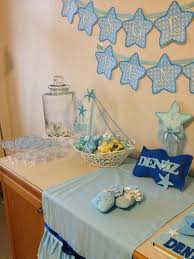 Hollies And Red Berries Beautiful Winter Diy Wedding Center Piece Picture For You Winter Diy Wedding Centerpieces Diy