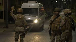 Today general iturriaga declared toque de queda / curfew for the first time since 1987 in santiago, chile. Toque De Queda En Chile A Que Hora Sera A Partir Del Jueves 25 De Febrero As Chile