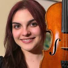 ✨First Look / Meet violinist/violist Julia Zalkovic Julia Zalkovic was born  in Edmonton Alberta, and began playing the violin when she was 7 years old.  She studied with Violaine Melançon at the