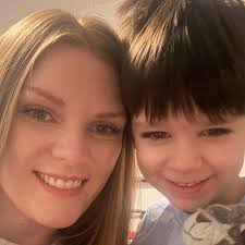 Hi there. I was wondering if there are any recreation therapy professionals  (both therapists and therapy assistants) who work in addiction and mental  health settings. If so, do you find that the