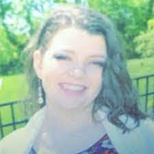 Carrie Dodd's Instagram, Twitter & Facebook