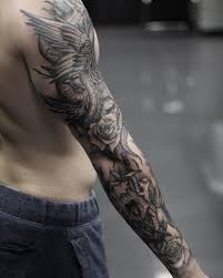 Jun 24, 2021 · ein beitrag geteilt von memphis depay (@memphisdepay) vom augenmaß her könnte man meinen, dass sein tattoo genauso groß ist wie jenes von leroy sané.memphis depay kickt den ball für das niederländische team und wird dabei stets von einem löwen begleitet, der von seiner rückseite herabblickt. Tattoo Arm Mann Farbig Novocom Top