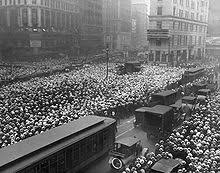 Find information about important alerts, 311 services, news, programs, events, government employment, the office of the mayor and elected officials. Times Square Wikipedia