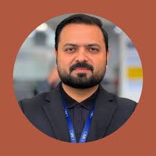 Let's gooo 🎉 I earned a spot in the in5 Dubai Incubator Program & am  officially setup & ready to get this baby to market 💃🏾