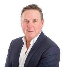 Peter Empey's Instagram, Twitter & Facebook