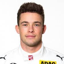 Lee Hackett's Instagram, Twitter & Facebook