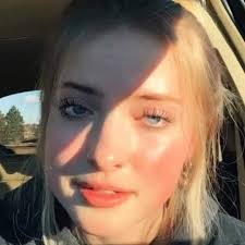 Maxine Lewis's Instagram, Twitter & Facebook