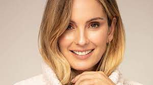Claudia bahamón ha sido la presentadora de masterchef por 6 temporadas y con su carisma, ha logrado conquistar los corazones de los televidentes. Masterchef Con Fotos Claudia Bahamon Muestra Felicidad Por Volver Al Programa