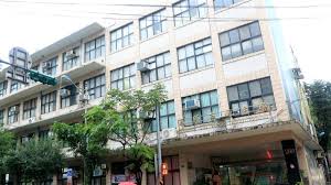 基隆確診婦人感染源不明 接觸者25人14人居家隔離採檢 超級傳播者？新北獅子會個案一傳十 宜蘭遊藝場兩層傳播 本土疫情升溫 蘇揆：疫情警戒沒要升級、防疫物資充足 為何還不升到第三級疫情警戒？指揮中心這樣說 宜蘭遊藝場8人確診! Zn3jhkjsbwjr3m