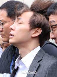 Tracklist00:00 01 album,full of memories (piano by yuhki kuramoto)03:15 02 unwound heart07:19 03 how much love do you have in your wallet.11:53 04 until the. Nb Park Yoochun Escorted To Jail For Further Investigations Netizen Nation Onehallyu