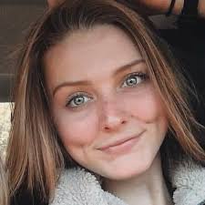 Sydney Davenport's Bio