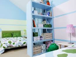 moderne ideen zur optischen trennung durch regal raumteiler archzine net raumteiler kinderzimmer raumteiler gemeinsame kinderzimmer