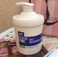 كريم ترطيب عميق من بوتس مره حلو للجسم ويرطب بشكل والاحلى سعره رخيص ب ٣٠ ريال اخذته بوقت العرض تشترين واحد والثاني مجانا body skin beauty care beauty skin