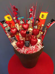 There can be a lot of pressure to find the best valentine's day present for your partner, friend, or children. Valentine Gift Basket Ideas Design Corral